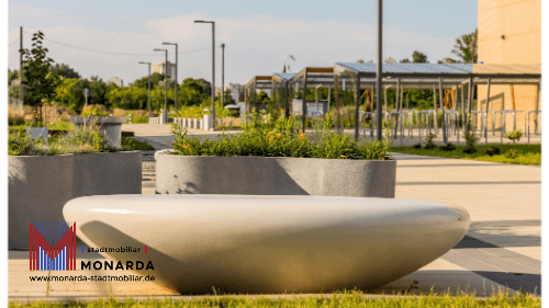 Concrete / Granite benches