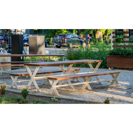 Metal picnic table with benches 'Picnic IROKO_STF/25-04-09/MDL'