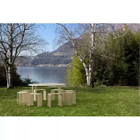 Runder Metalltisch mit 8 Stühlen 'ZEROQUINDICI.015/Picnic'