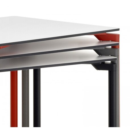 Metalltisch für Cafés und Terrassen, quadratisch 'LEG.04_69cm'