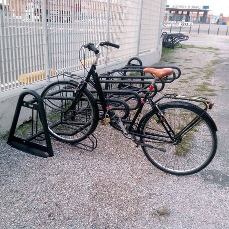 Metal bicycle parking racks 'Recoaro 4'