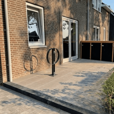 Metal bicycle parking racks 'Vip'