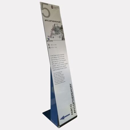 Information stand / Display board 'Directive 400'