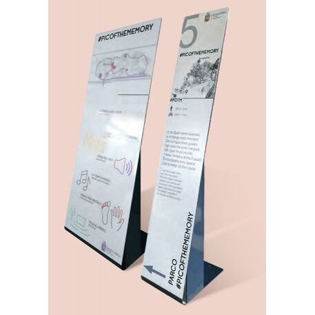 Information stand / Display board 'Directive 400'