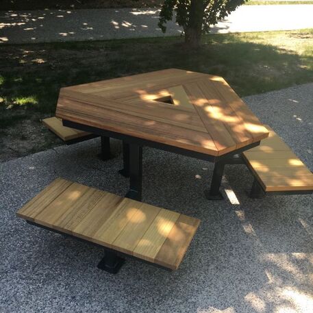 Metallbank + Tisch 'Bilbao Picnic' 