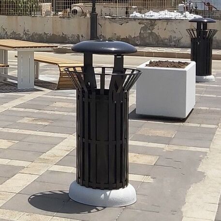 Metal litter bin 'Corona Smog / 80L'
