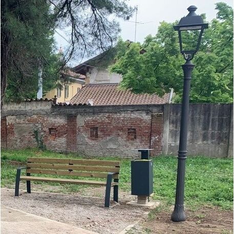 Metal bench 'SENIOR'