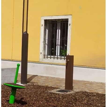 Outdoor drinking fountains of metal 'Trieste Square'