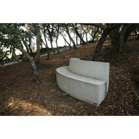 Betonbank 'MIA / Convex Bench 1970mm'