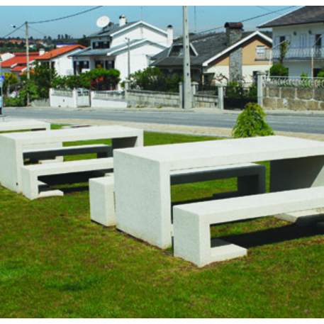 Betonbank + Tisch 'Picnic Urban Mateus'