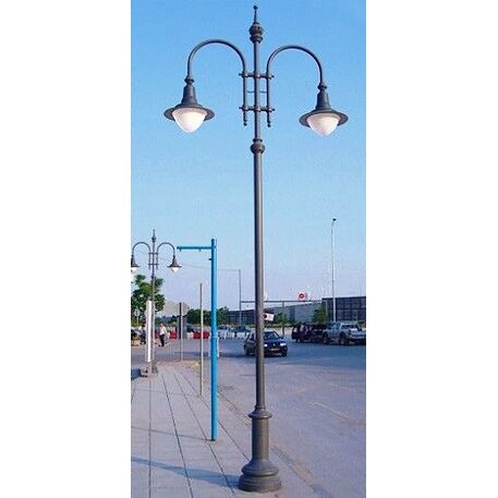 Straßenbeleuchtungsmasten 'T145-H2-H/560cm'
