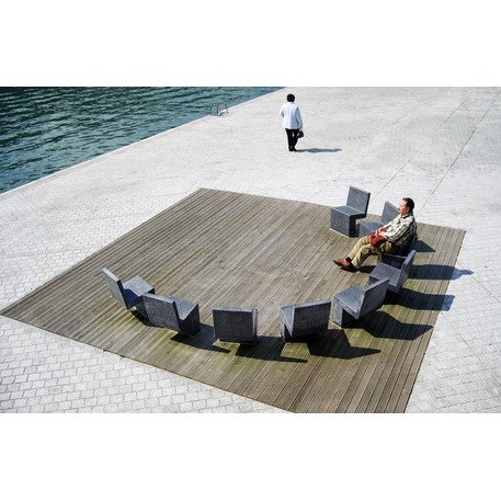 Parkbänke aus Beton 'Banco Nigra'
