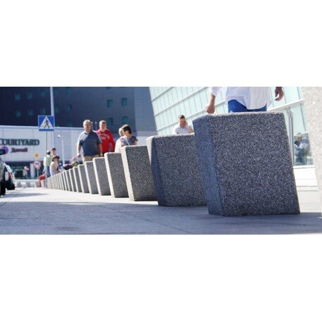 Poller aus Beton '30x30x40cm'